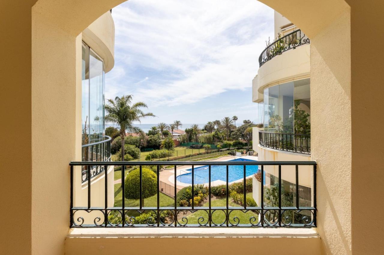 Homeforguest Front Line Beach Apartment In Hacienda Playa Marbella Exterior foto